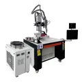 Máquina de soldagem a laser com sistema de feedback de energia